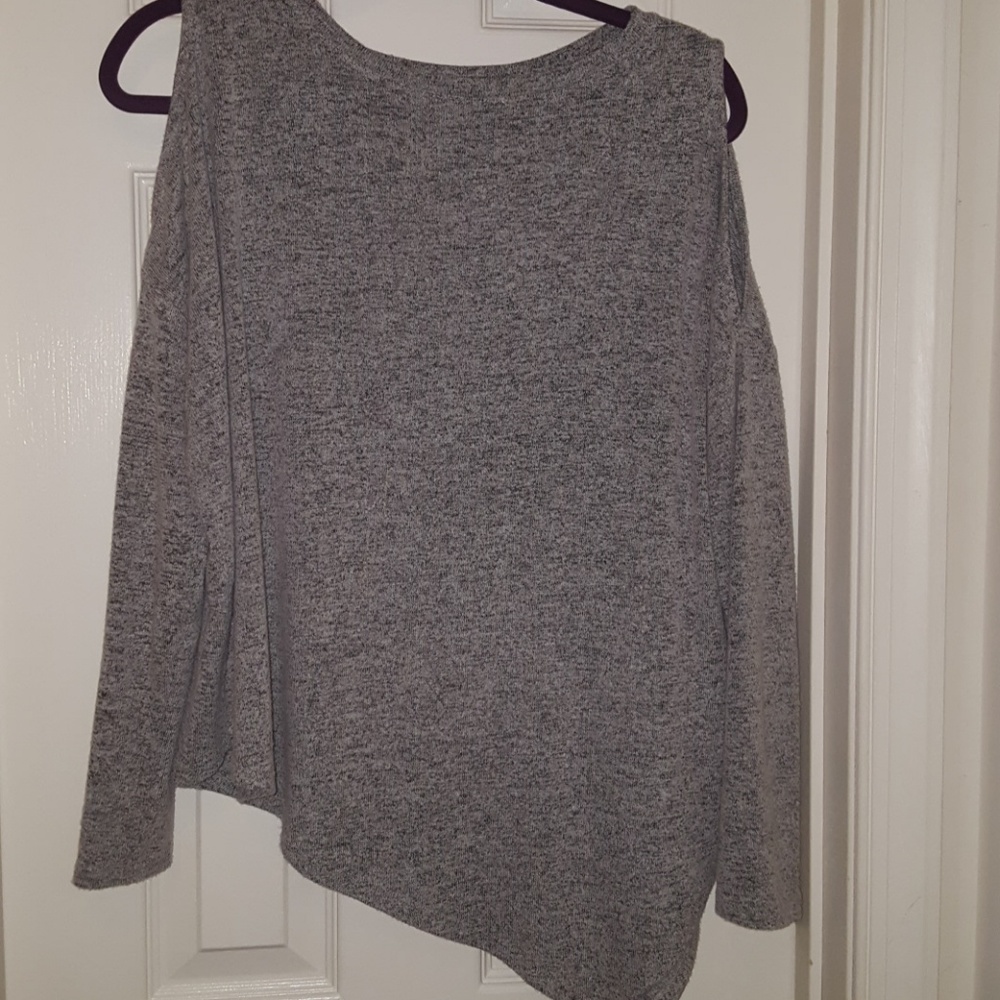 Cold shoulder top